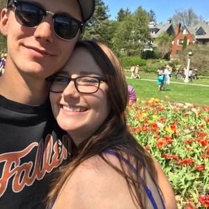 Meet your Posher, Dalia